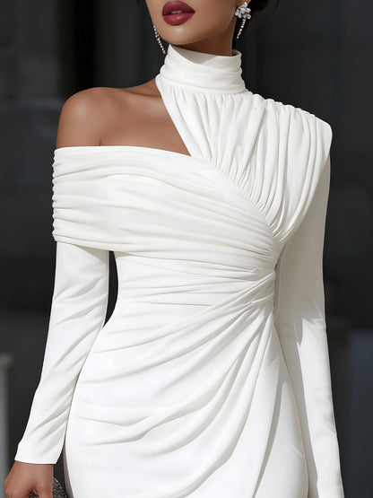 Vestido de noche asimétrico – Cuello alto y un solo hombro