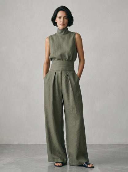 ESSENTIAL - Conjunto minimalista con top sin mangas
