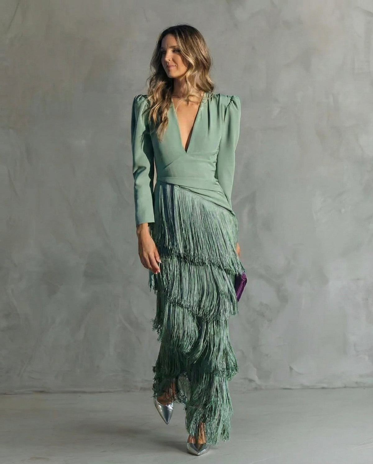 Chiara – Vestido elegante con mangas de flecos