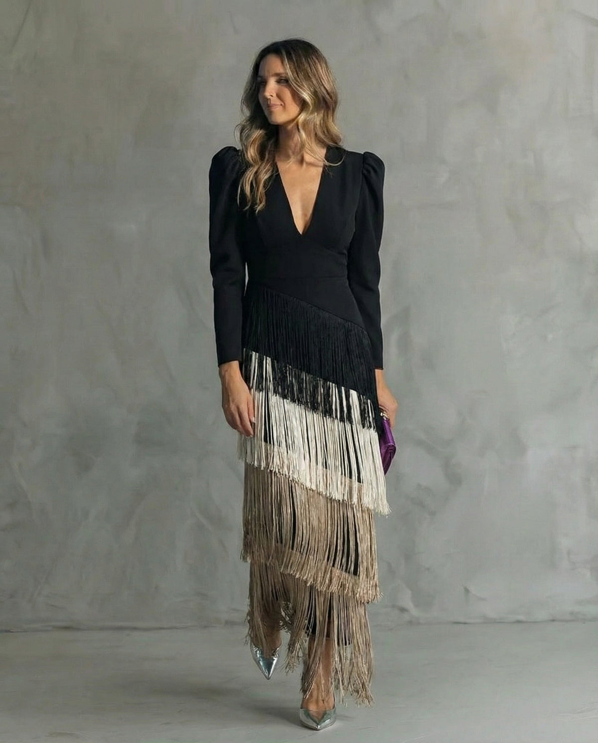 Chiara – Vestido elegante con mangas de flecos