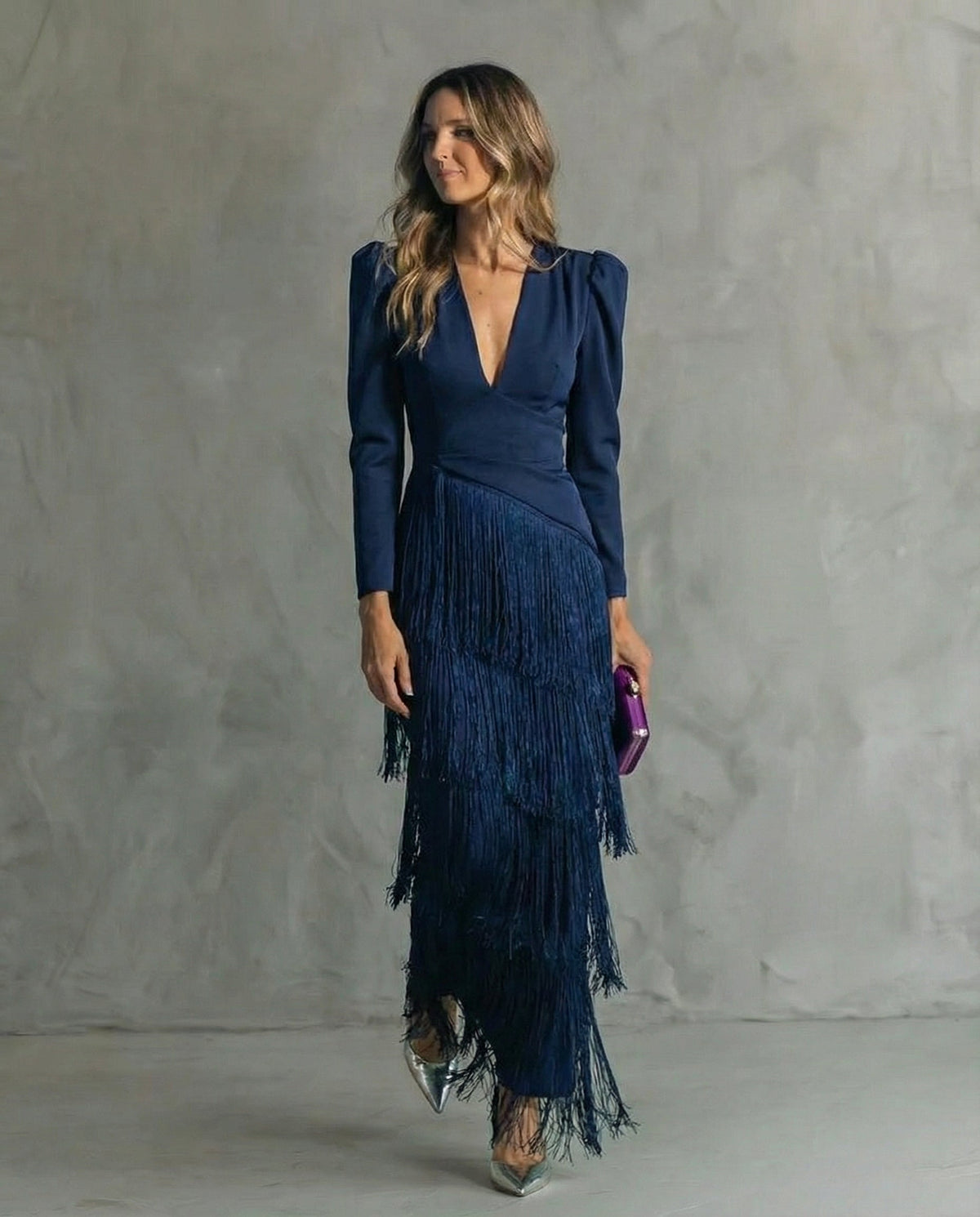 Chiara – Vestido elegante con mangas de flecos