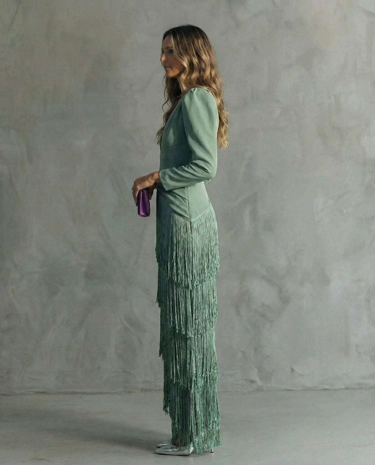 Chiara – Vestido elegante con mangas de flecos