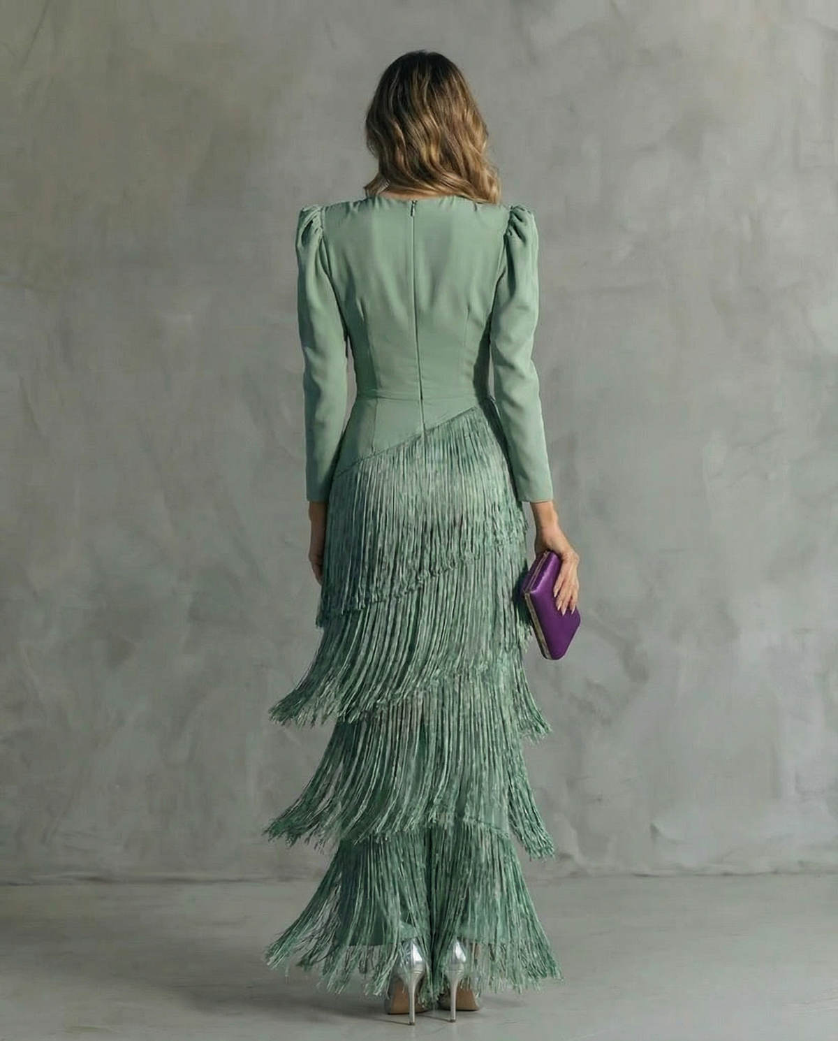 Chiara – Vestido elegante con mangas de flecos
